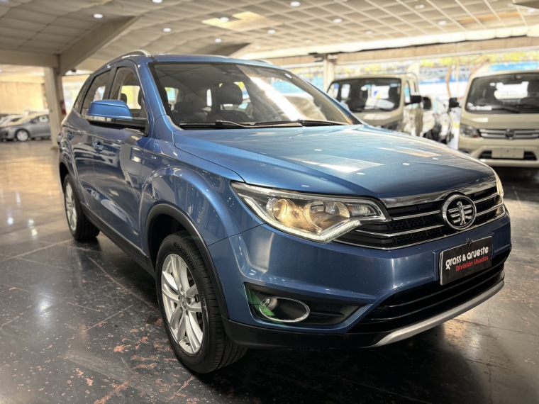 Faw R7 Basic 1.6l 5mt Ac  2020  Usado en Grass & Arueste