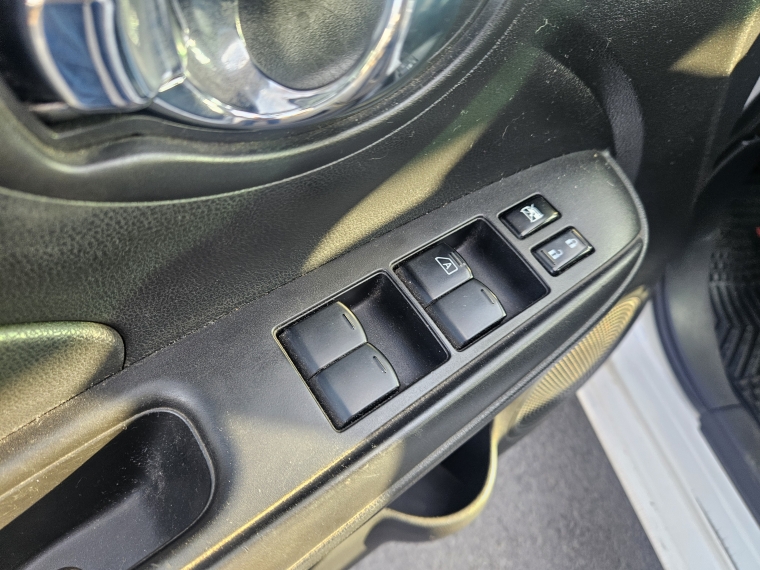 Nissan Versa 1.6 Sense Mt 2015 Usado  Usado en Kovacs Usados