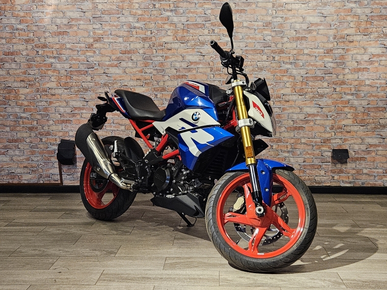 BMW G 310 R . 2025