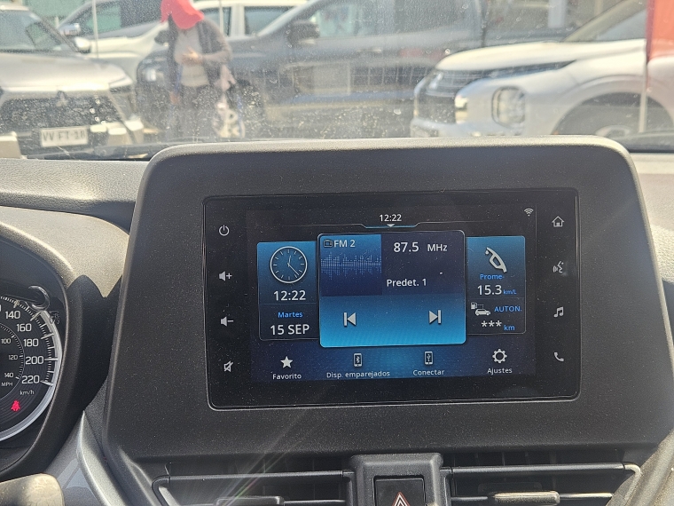 Suzuki Baleno — foto 13 de 20