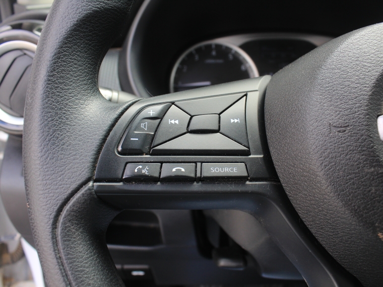 Nissan Kicks 1.6  Play  Sense Mt 2025 Usado  Usado en Kovacs Usados