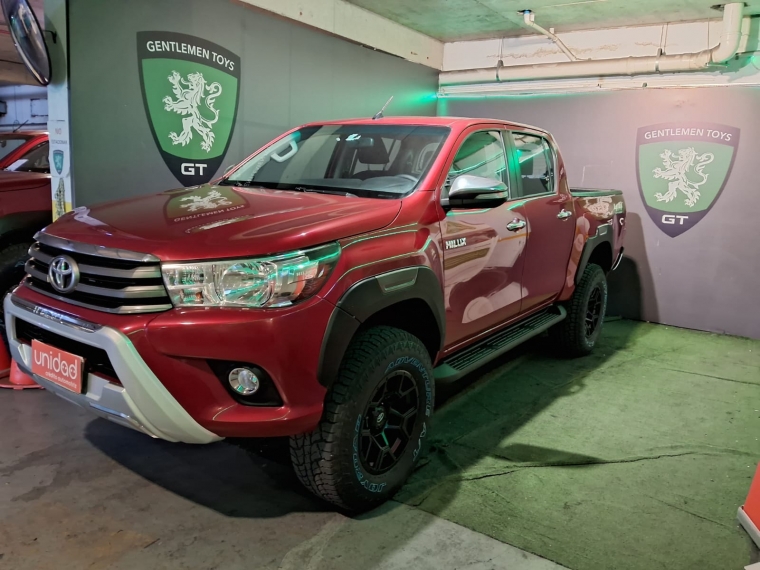 Toyota Hilux 2.4 Mt Sr 4x2 2018  Usado en GT Autos