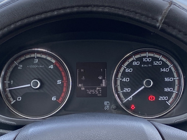 Mitsubishi L200 L200 D/c 2.4 Work Cr 4x2 2020 Usado en Rosselot Usados