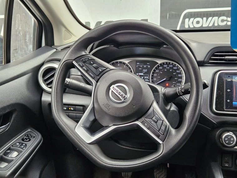 Nissan Versa 1.6  Sense  Mt 2023 Usado  Usado en Kovacs Usados