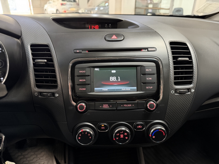 Kia Cerato Ex 1.6l 6mt Ac Abs 2018  Usado en Grass & Arueste