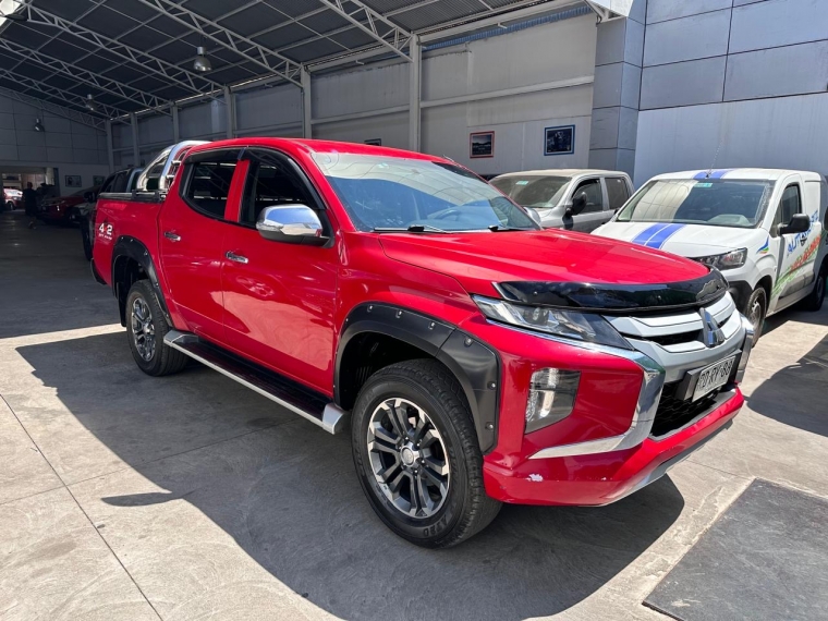 Mitsubishi L200 Katana Cr 4x2 Full 2021  Usado en Automotriz Villalobos