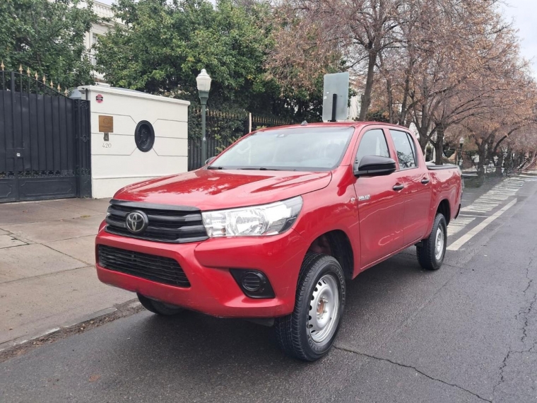 TOYOTA HILUX DX 4X2 2.4 miniatura 2