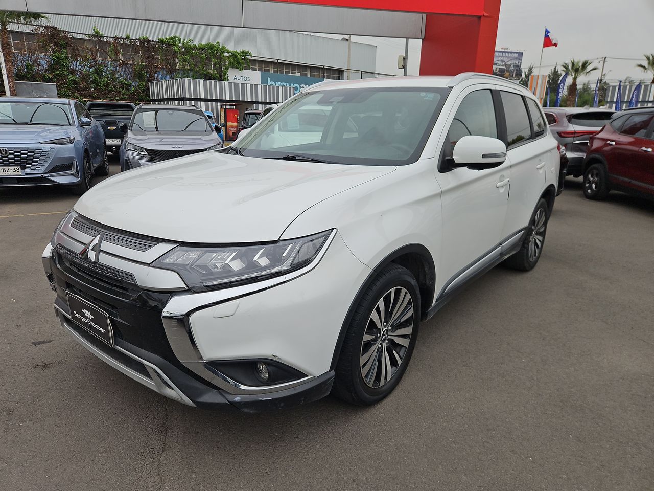 Mitsubishi Outlander Outlander 4x4  2.4  Aut 2022 Usado en Usados de Primera - Sergio Escobar