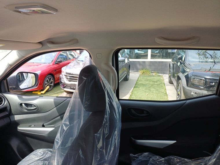 Nissan Navara 2.3d Se Diesel 4x4 Dob.cab. Mt 4p 2024 Usado  Usado en Webautos.cl