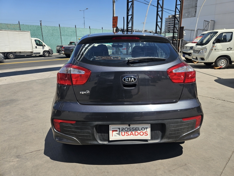 Kia Rio 5 Rio 5 Ex 1.4 2017 Usado en Rosselot Usados