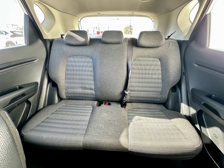 Kia Sonet Sonet Ex 1.5l 6mt Full 4x2 - 2111 2024 Usado en Rosselot Usados