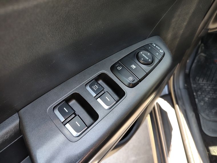 Kia Sportage Sportage Lx 2.0 2019 Usado en Rosselot Usados