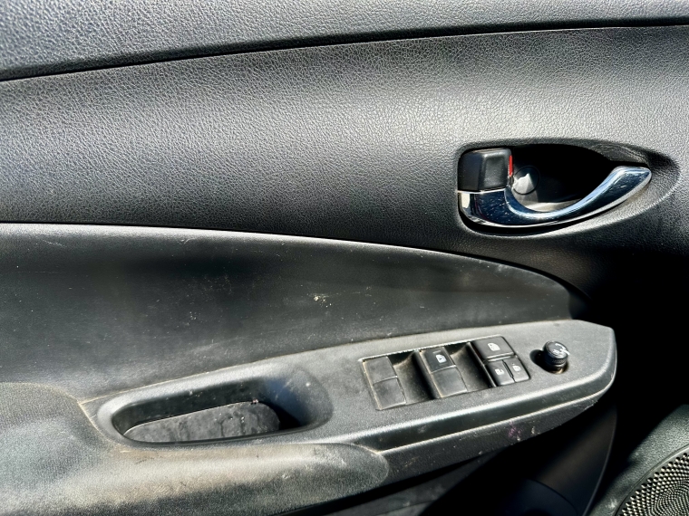 Toyota Yaris 1.5 Sedan Gli E Mt 2023 Usado  Usado en Kovacs Usados