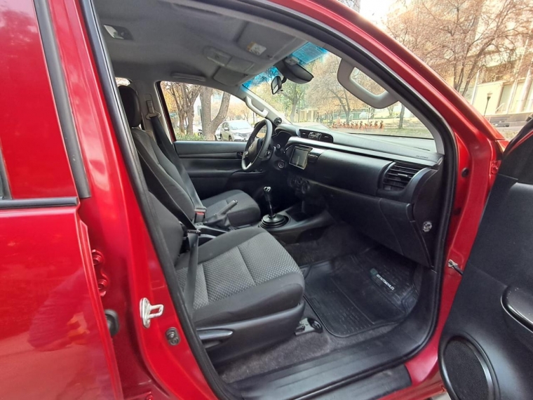TOYOTA HILUX DX 4X2 2.4 - imagen 15