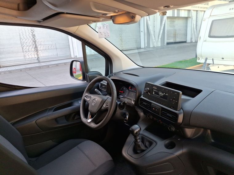 Opel Combo 1.6 Combo Td Diesel Mt 5p 2024 Usado  Usado en Webautos.cl