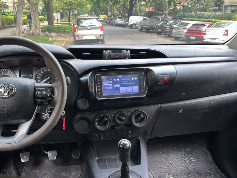 Toyota Hilux Dcab Dx 4X2 2.4Cc — foto 10 de 10