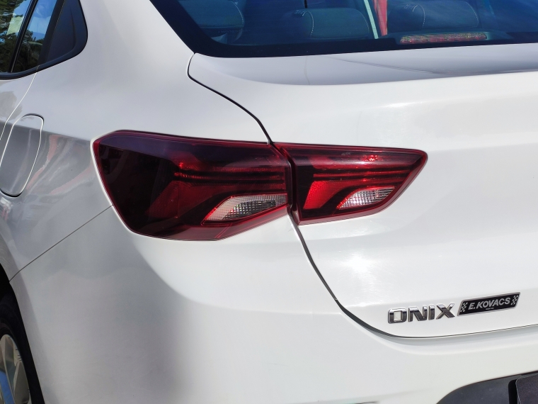 Chevrolet Onix 1.0 Sedan Ltz Mt 2022 Usado  Usado en Kovacs Usados
