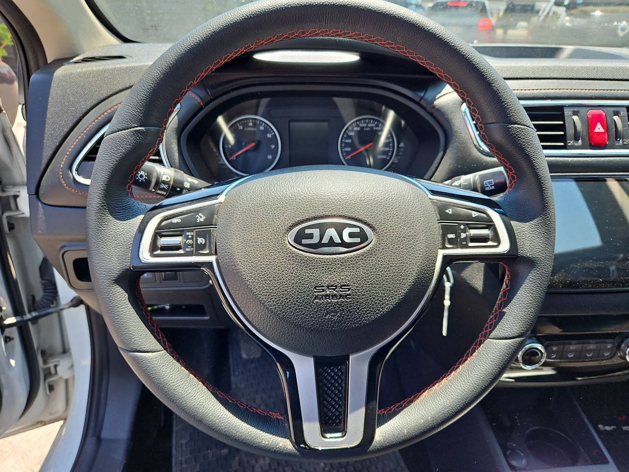 Jac Js2 Js2 Hatchback 1.5 2024 Usado en Usados de Primera - Sergio Escobar