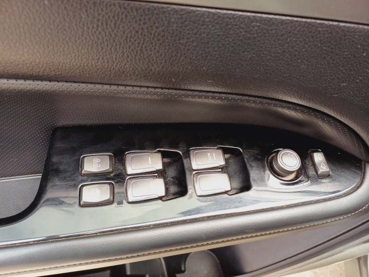 Ssangyong Rexton New Rexton 2.2 Mt 4x2- Yrx301 Euro Vi- Mn 2020 Usado en Rosselot Usados