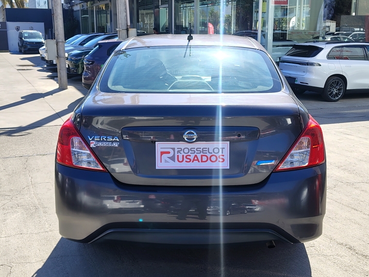 Nissan Versa Versa Advance 1.6 2018 Usado en Rosselot Usados