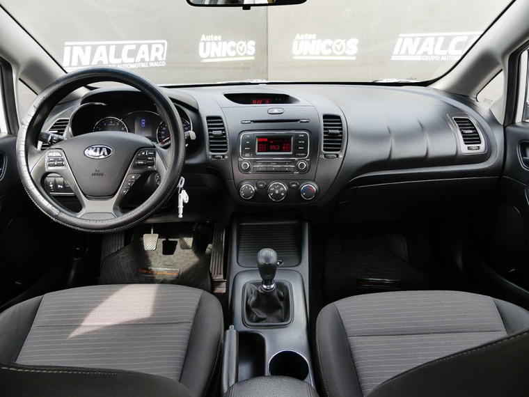 Kia Cerato 5 Ex 1.6 2016 Usado  Usado en Webautos.cl