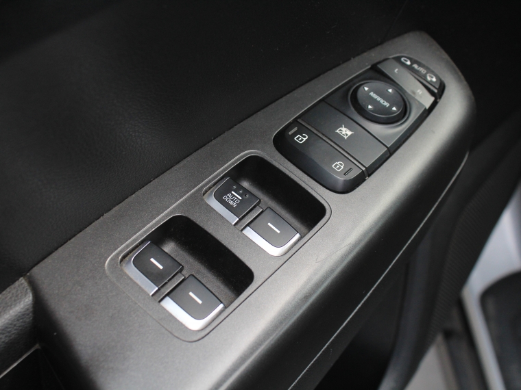 Kia Sportage Sportage Lx 2.0 2018 Usado en Rosselot Usados