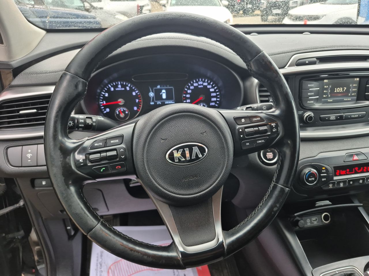 Kia Sorento Sorento Ex 2.4 Aut 2017 Usado en Usados de Primera - Sergio Escobar