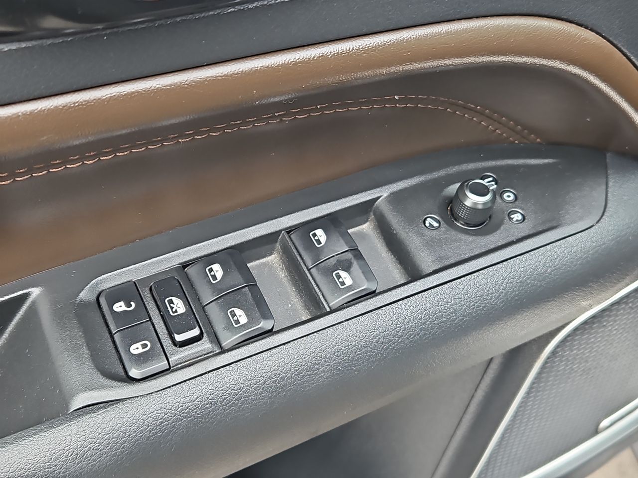 Jeep Commander Commander Overland 1.3 Aut 2023 Usado en Usados de Primera - Sergio Escobar