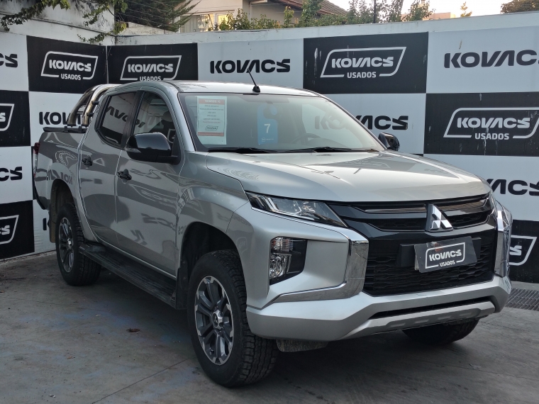 Mitsubishi L200 2.4 Td Dakar  Crs Hp At  4x4 Diesel 2023 Usado  Usado en Kovacs Usados