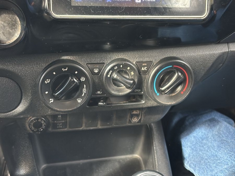Toyota Hilux Dcab Dx 4X2 2.4Cc — foto 10 de 13