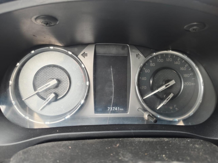 TOYOTA HILUX DX 4X4 2.4 - imagen 16