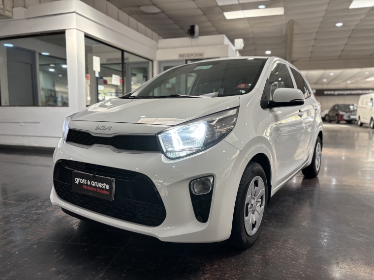 Kia Ex 1.2l Abs 5mt Ac 2022  Usado en Grass & Arueste