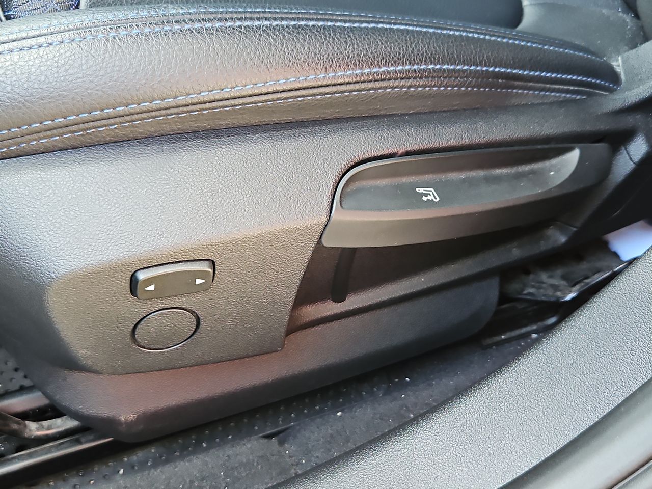 Bmw 118i 118i Hatchback 1.5 Aut 2023 Usado  Usado en Webautos.cl