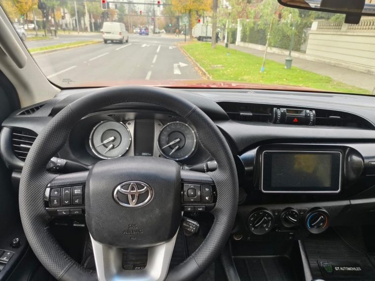 TOYOTA HILUX DX 4X2  2.4 - imagen 10