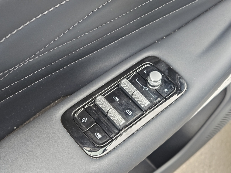 Geely Ex7 — foto 13 de 20