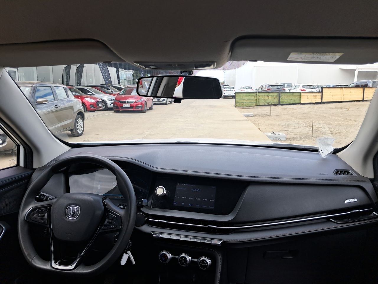 Changan Cs15 Cs15 Hb 4x2 1.5 2022 Usado en Usados de Primera - Sergio Escobar