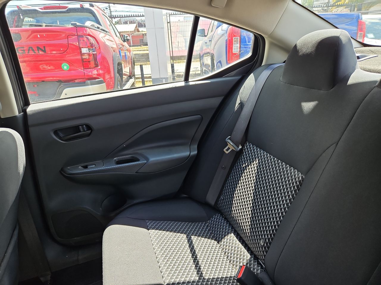 Nissan Versa Versa Mt 4x2 1.6 2025 Usado en Usados de Primera - Sergio Escobar