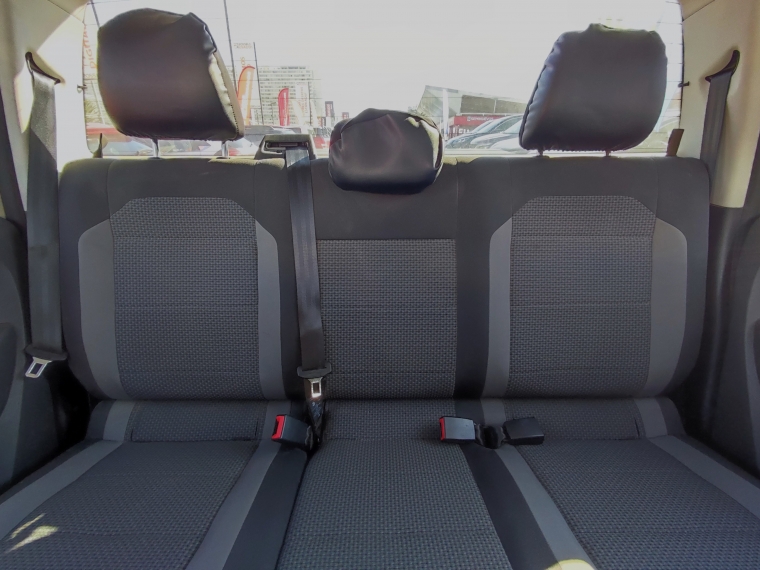 Volkswagen Amarok Amarok Dcab Tdi 4x4 Trendline 2.0 2023 Usado en Rosselot Usados