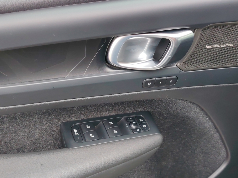 Volvo C40 P8 Recharge  2024 Usado  Usado en BMW Premium Selection