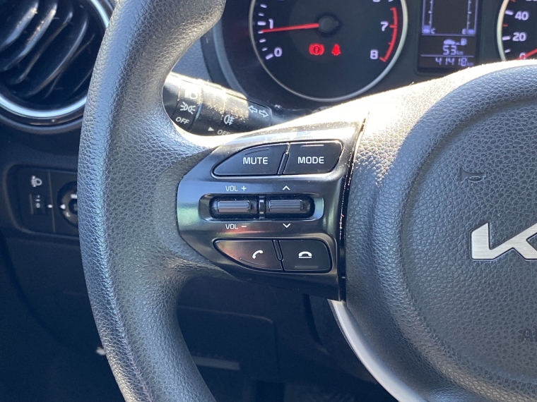 Kia Soluto Soluto 1.4 2023 Usado en Rosselot Usados