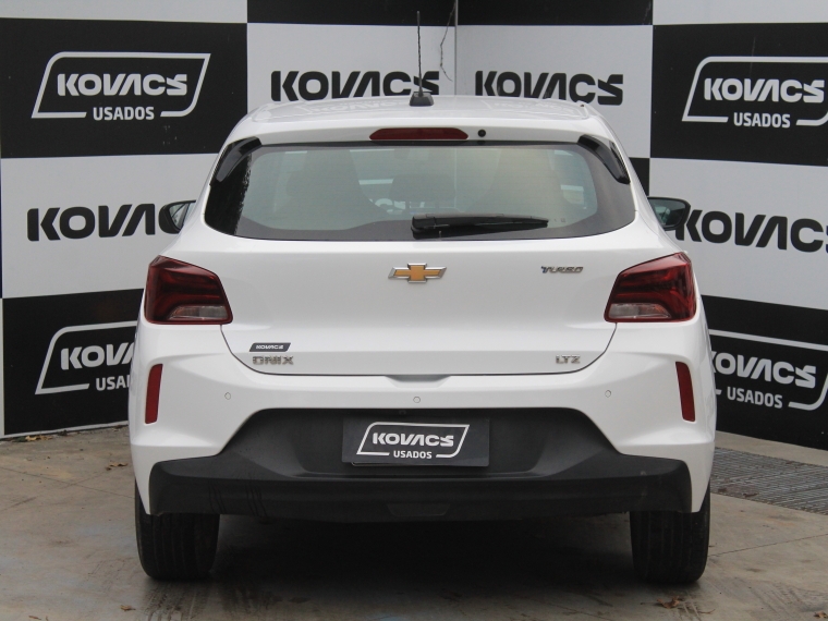 Chevrolet Onix 1.0    Hb Ltz P2  Mt 2024 Usado  Usado en Kovacs Usados