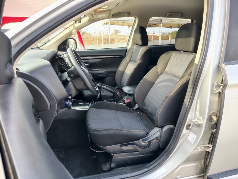 Mitsubishi Outlander Outlander 2.0 2021 Usado en Rosselot Usados