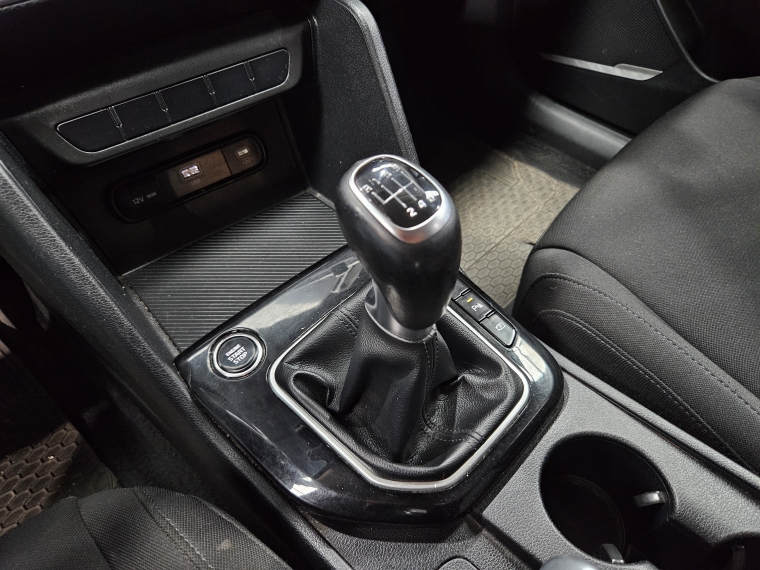 KIA Sportage — foto 14 de 19
