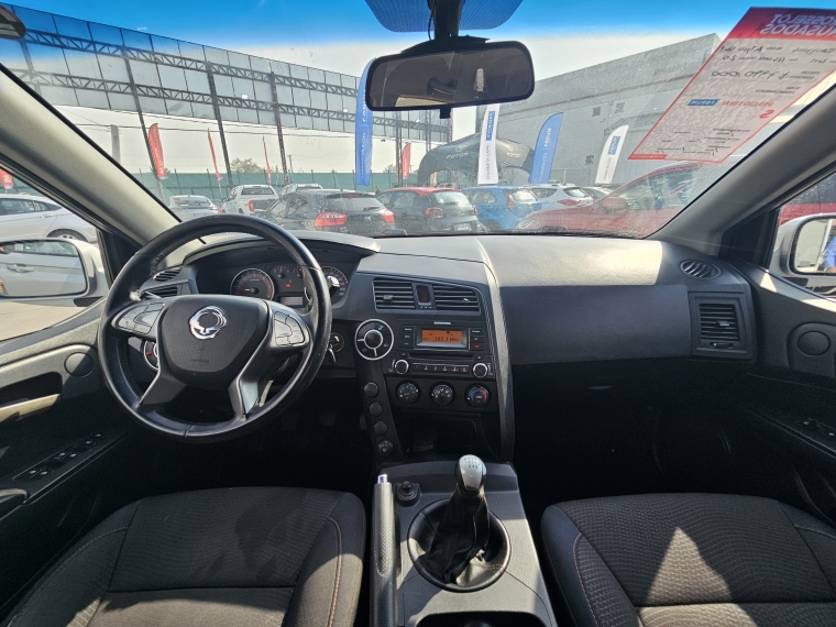 Ssangyong Actyon sport Actyon Sport 4x2 2.0 Mt 2015 Usado en Rosselot Usados