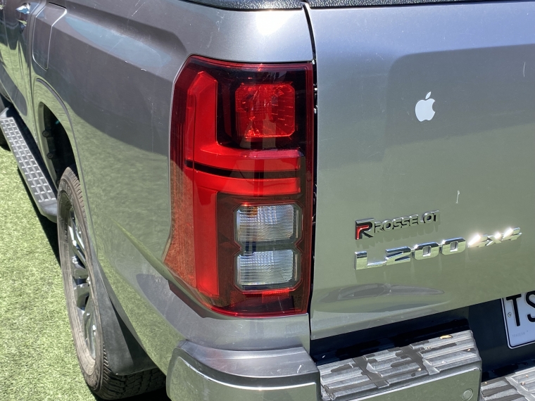 Mitsubishi L200 L200 Dakar Xr 4x4 2.4 Aut 2025 Usado en Rosselot Usados