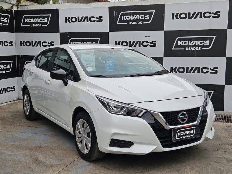 Nissan Versa 1.6  Sense  Mt 2023 Usado  Usado en Kovacs Usados