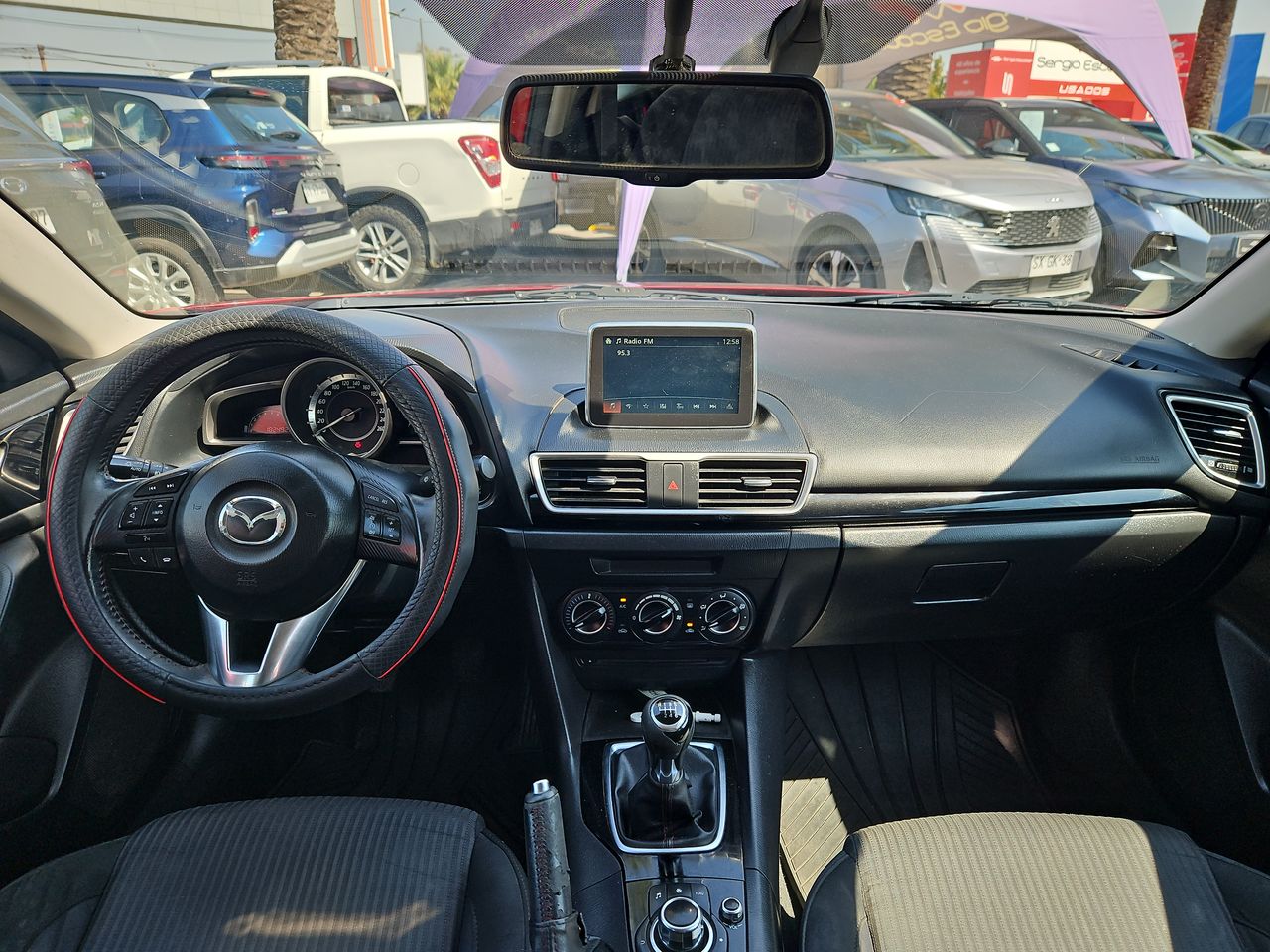 Mazda 3 3 Sport Hb 2.0 2016 Usado en Usados de Primera - Sergio Escobar