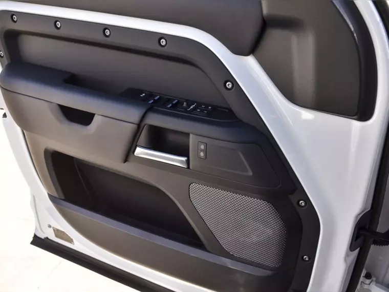 Land rover Defender 110 X-dynamic S 2024 Usado Usado en Webautos.cl Land rover Defender 110 X-dynamic S 2024 Usado Usado en Webautos.cl