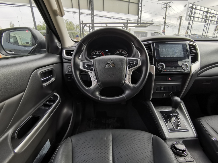 Mitsubishi L200 L200 D/c Dakar Crs Aut 2.4 4x4 Mn 2022 Usado en Rosselot Usados