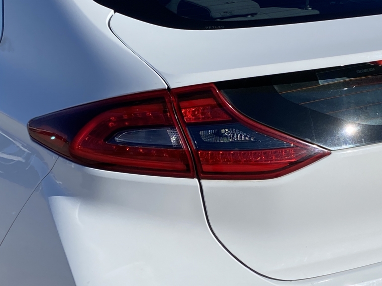 Hyundai Ioniq Ioniq Gls 1.6 Aut 2020 Usado en Rosselot Usados